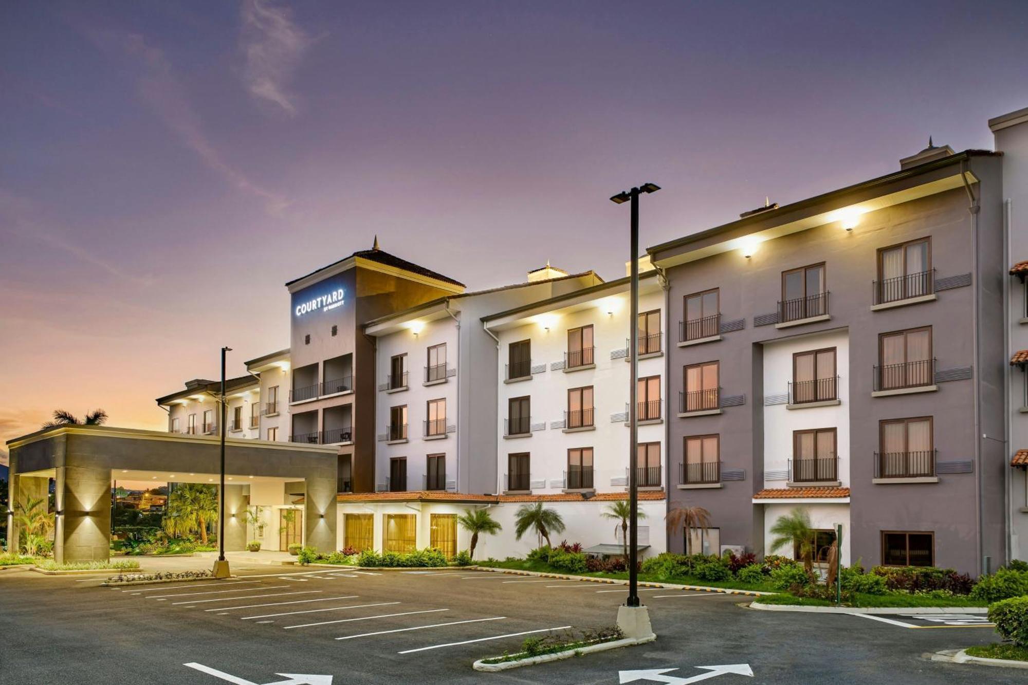 Courtyard By Marriott San Jose Escazu Hotel Eksteriør billede