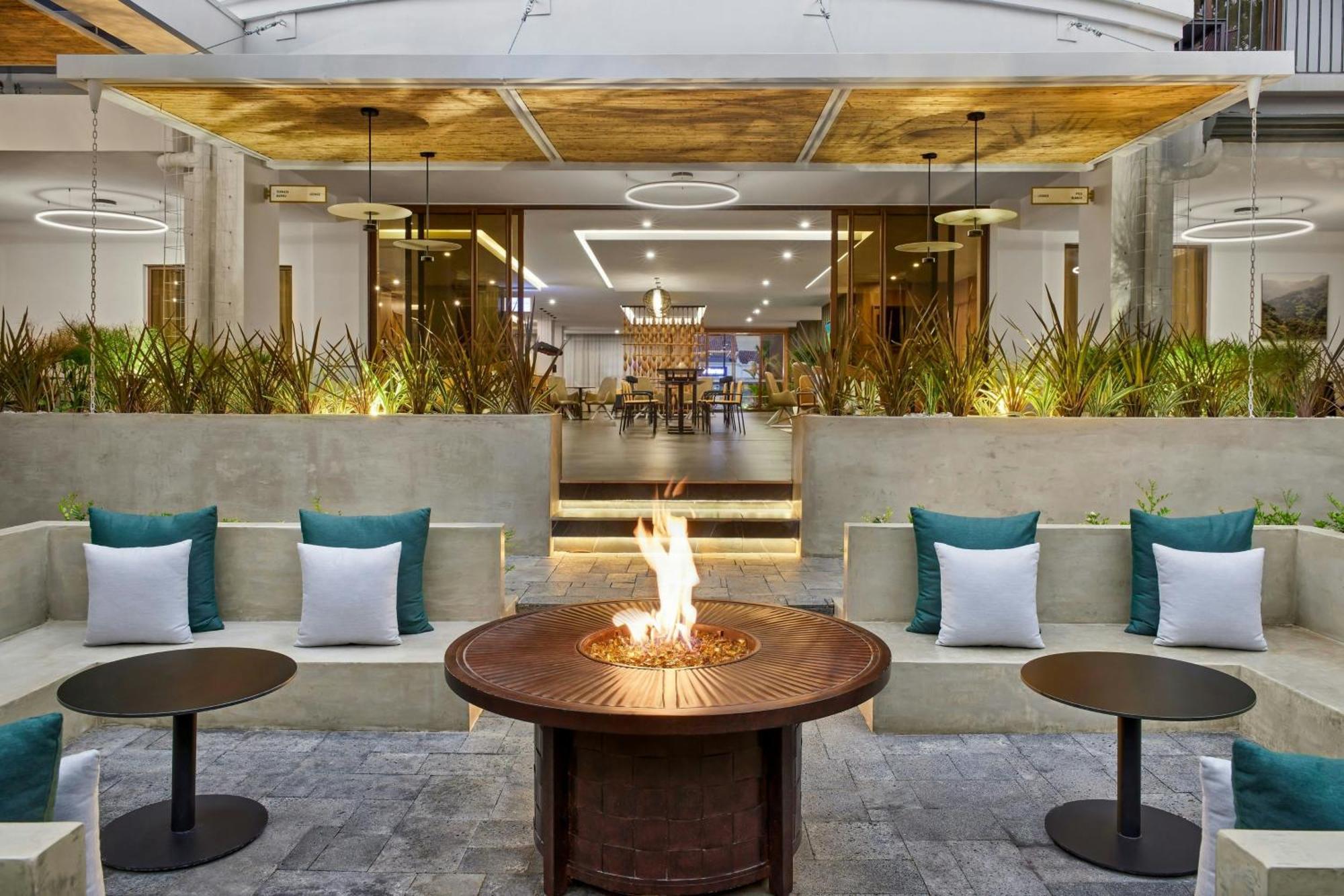 Courtyard By Marriott San Jose Escazu Hotel Eksteriør billede